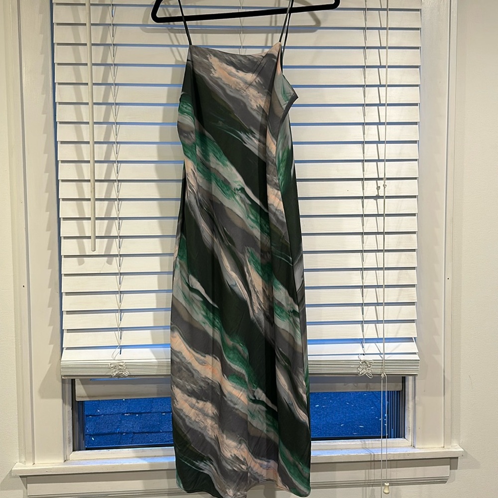 Banana Republic- Strap Adjustable Midi Dress